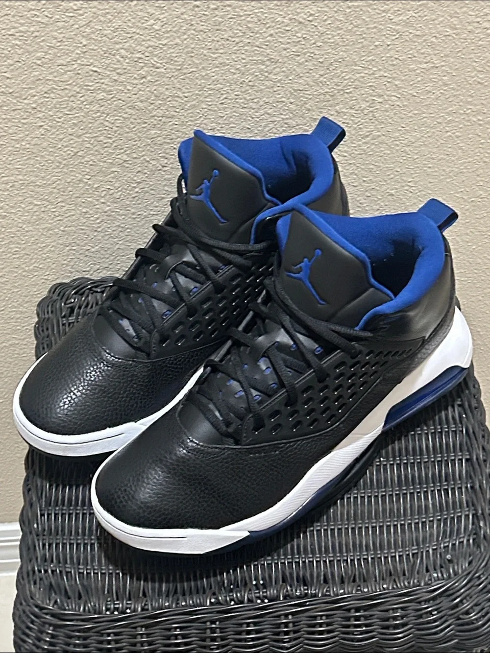 Jordan Maxin 200 ‘Black Rush Blue’ CD6107-004
